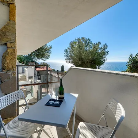 Miramare Lux Sea View - Happy Apartment
