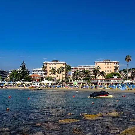 Miramare Lux アパート ライグエーリア