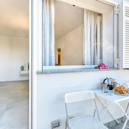 Miramare Lux Sea View - Happy Apartment